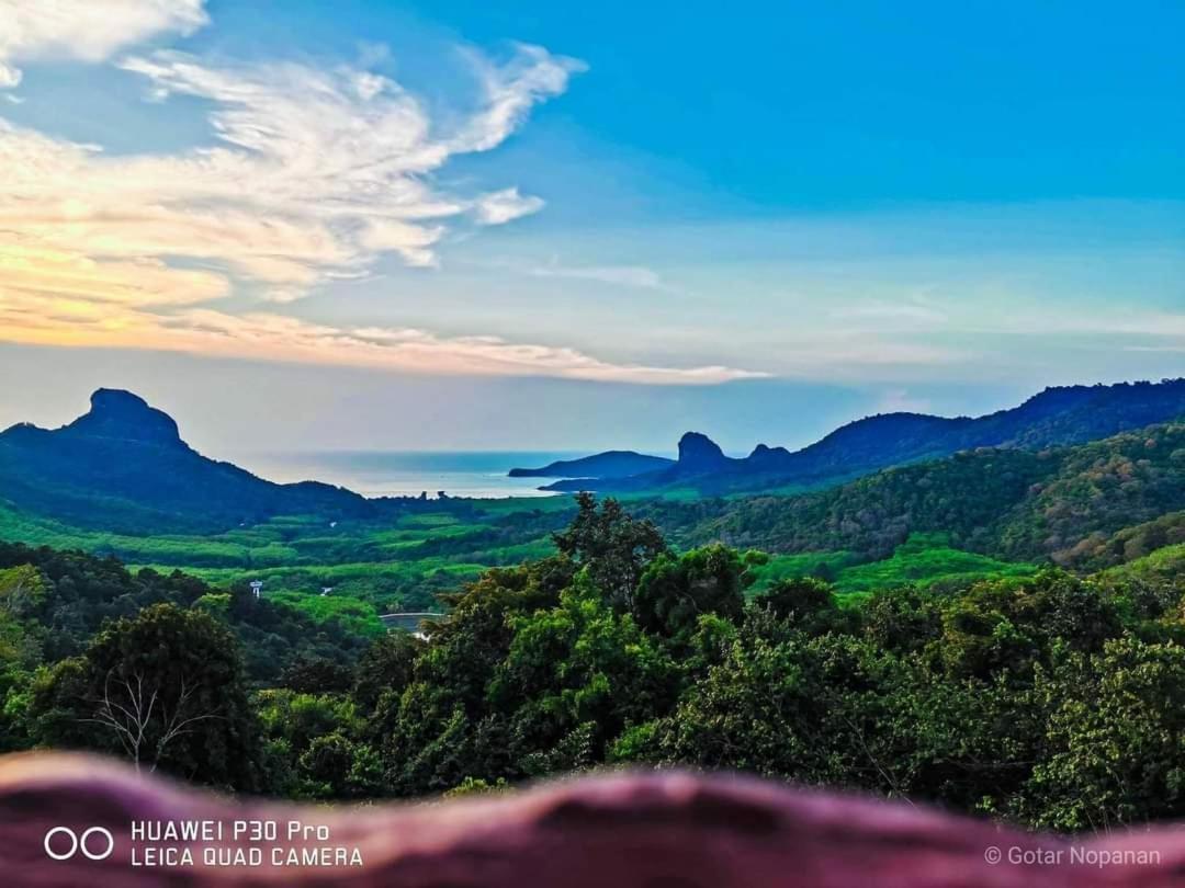 Koh Phaluay Eco Resort Surat Thani Exterior photo